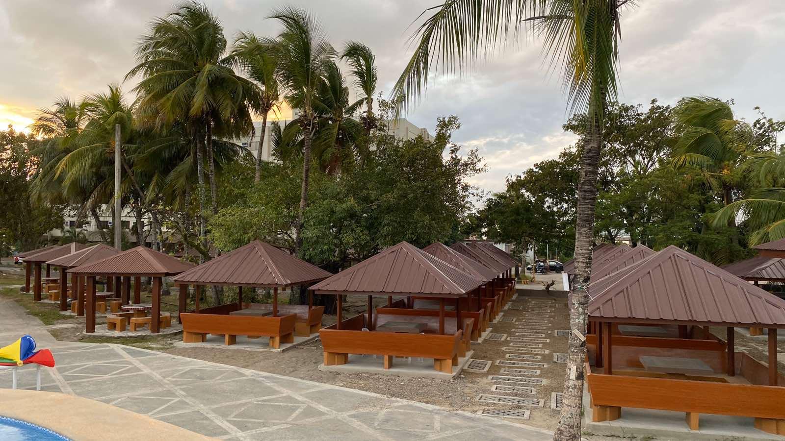 Acacia Hotel Bacolod Exterior foto