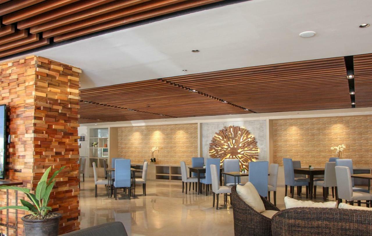 Acacia Hotel Bacolod Exterior foto